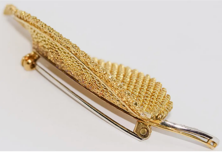 Blatt-Brosche aus 18 Karat Gelbgold mit Diamanten