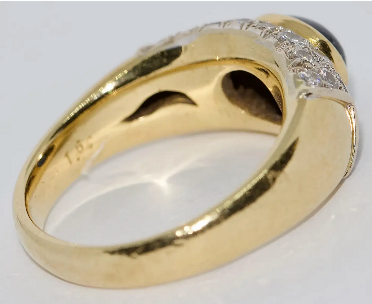 Ring aus 18 Karat Gelbgold mit 1,64 Karat Saphir und Diamanten