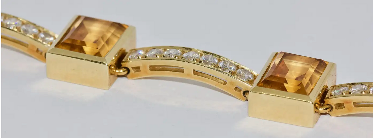 Armband aus 18 Karat Gelbgold mit Citrinen und 41 Diamanten