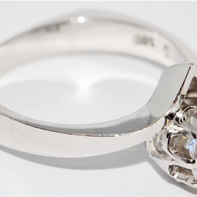 Solitärring Weißgold mit 0,8 Karat Diamant, Top Wesselton VVS2