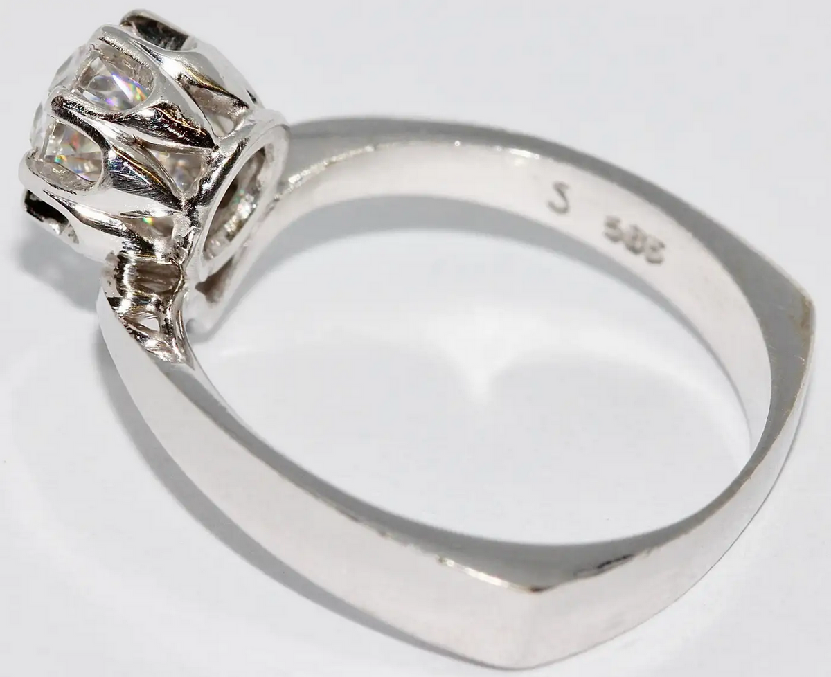 Solitärring Weißgold mit 0,8 Karat Diamant, Top Wesselton VVS2