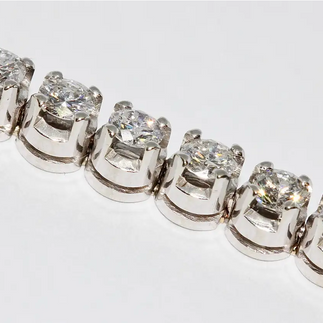 Tennisarmband aus 18 Karat Weißgold mit 41 Diamanten, ca. 4 Karat