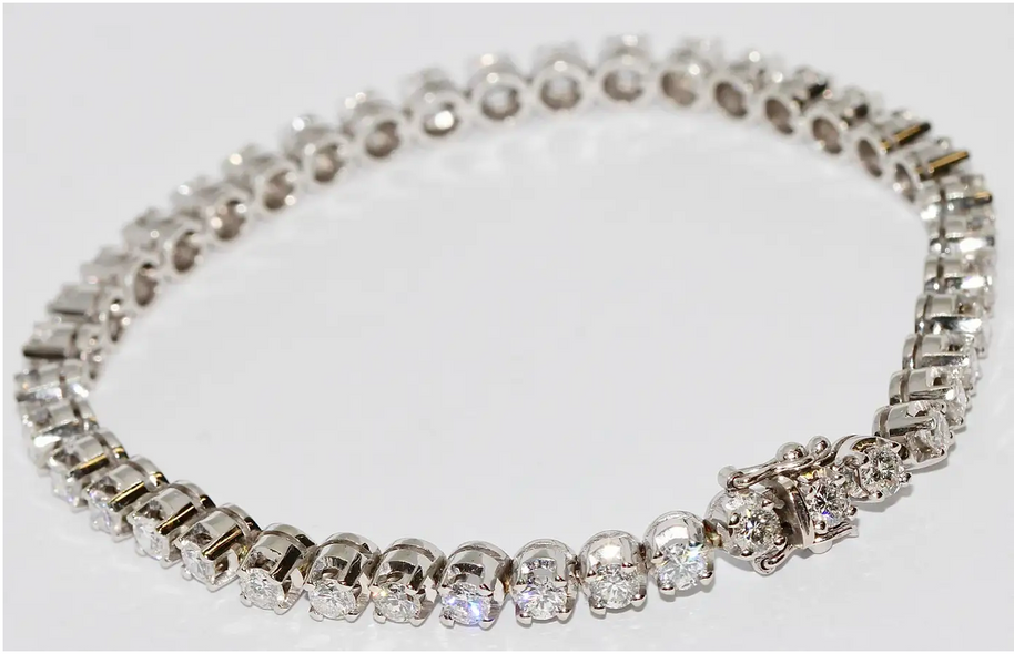 Tennisarmband aus 18 Karat Weißgold mit 41 Diamanten, ca. 4 Karat