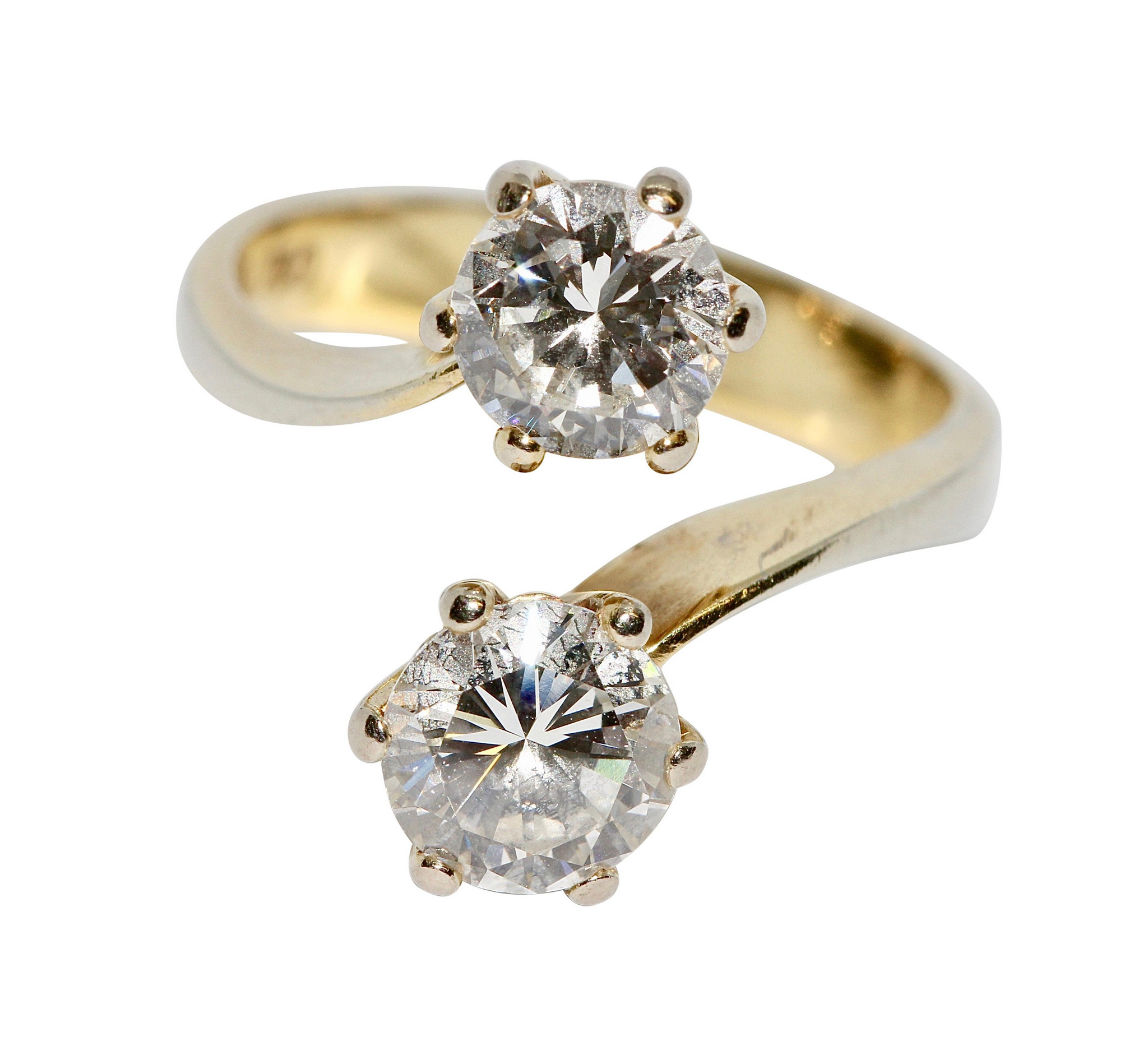 Toi-et-Moi-Ring aus 18 Karat Gelbgold mit zwei Diamanten von zusammen ca. 2,1 Karat