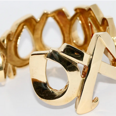 Tiffany & Co. Paloma Picasso Armreif „Love & Kisses XO“ aus 18 Karat Gelbgold