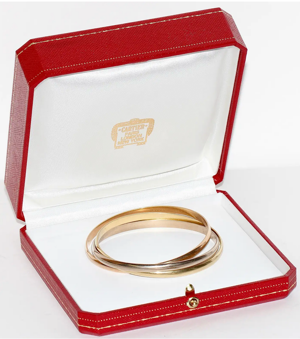 Cartier „Trinity“ Armreif MD aus 18 Karat Gelb-, Weiß- und Roségold
