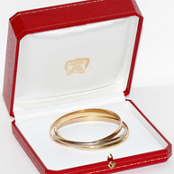 Cartier „Trinity“ Armreif MD aus 18 Karat Gelb-, Weiß- und Roségold
