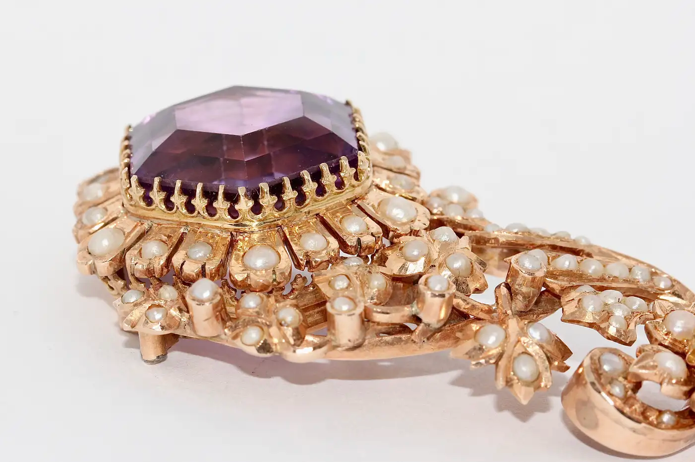 Antiker viktorianischer Anhänger mit Amethyst und Naturperlen in 14 Karat Roségold