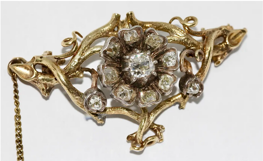 Antike Gold Brosche mit Diamanten im Naturalistic Style