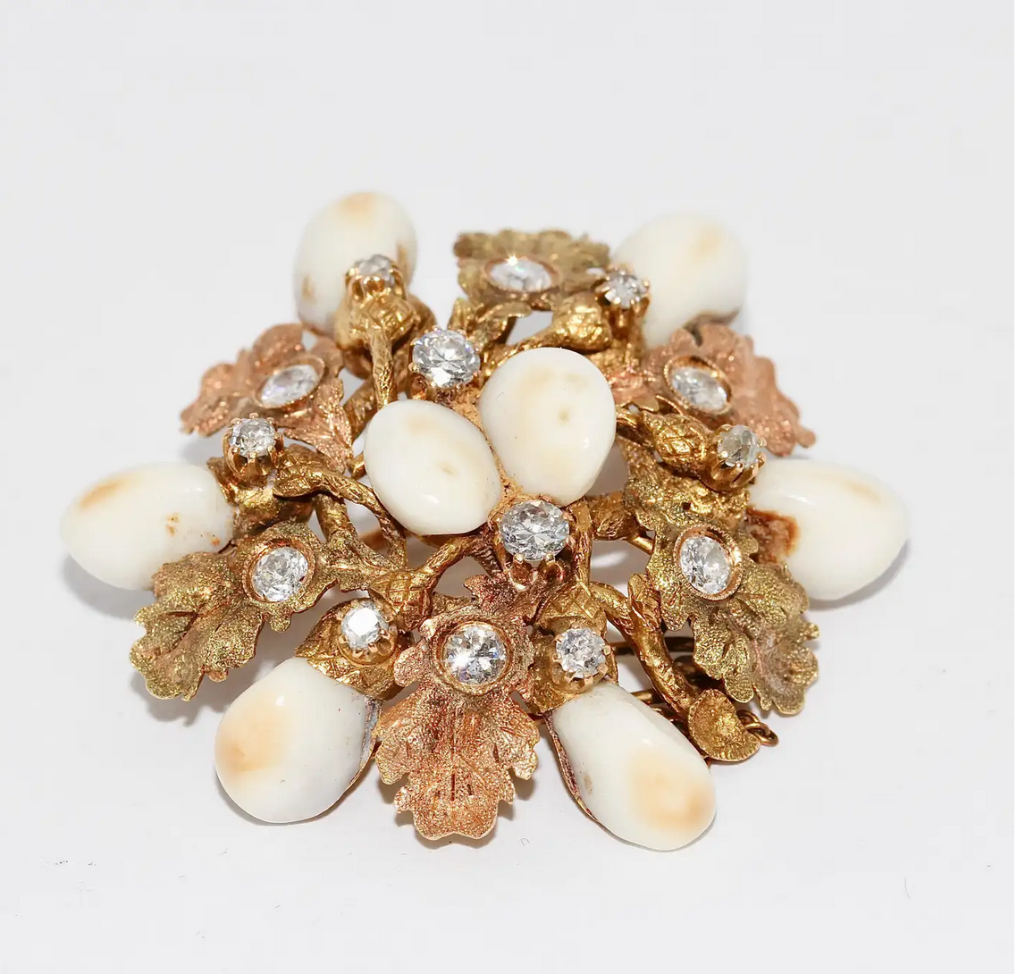 Antike Jagdbrosche aus Rosé- und Gelbgold mit Diamanten und Grandeln