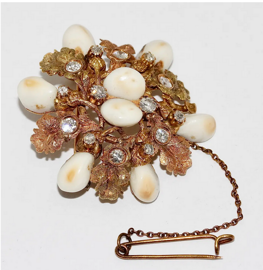 Antike Jagdbrosche aus Rosé- und Gelbgold mit Diamanten und Grandeln