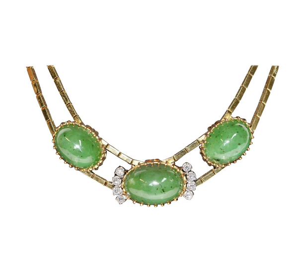 Collier aus 18 Karat Gelbgold mit Jade und Diamanten