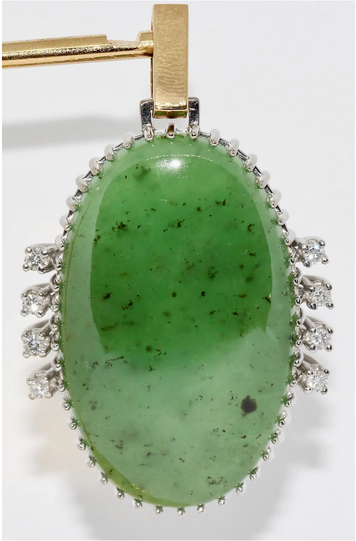 Anhänger aus 18 Karat Gold mit Jade und Diamanten