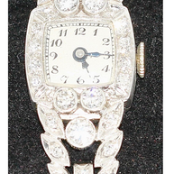 Antike Damenarmbanduhr aus Platin mit Diamanten – Jugendstil