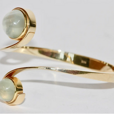 Elegantes Damenarmband aus 14 Karat Gold mit Mondsteinen