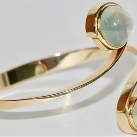 Elegantes Damenarmband aus 14 Karat Gold mit Mondsteinen