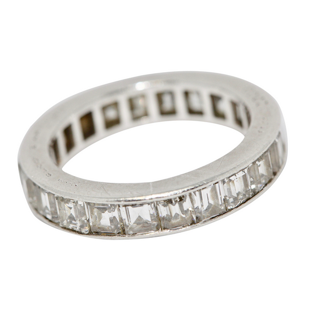 Van Cleef & Arpels Memoire Diamantring aus Platin – Baguette-Fassung, Eternity Band