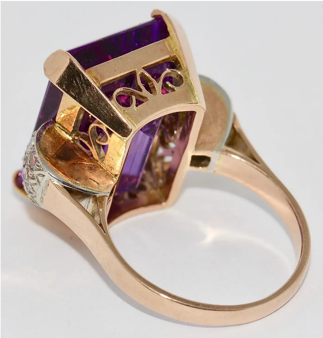 Eleganter Cocktailring aus 14 Karat Roségold mit großem Amethyst und Diamanten