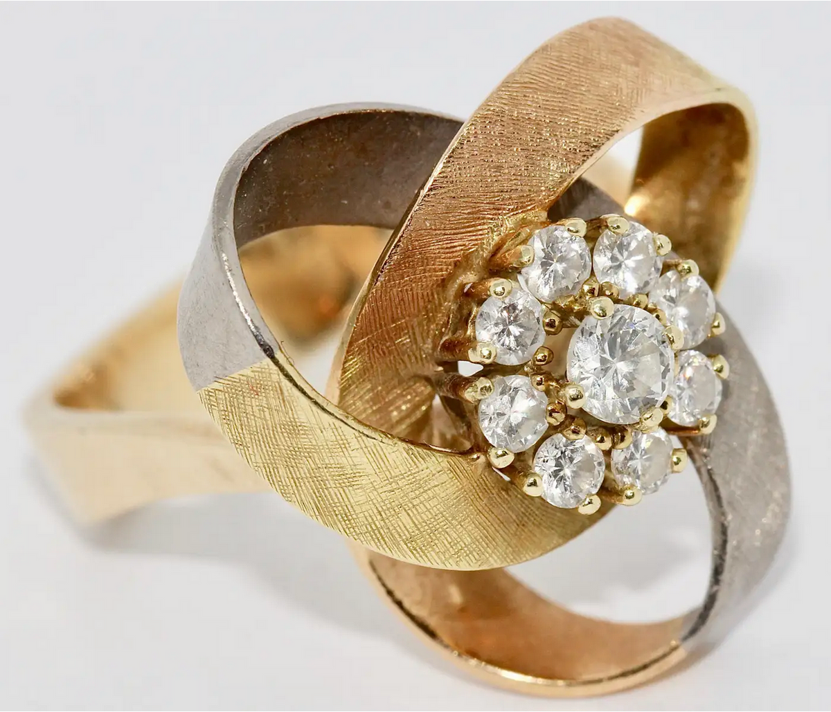 Tricolor Damenring aus Gelb-, Weiß- und Roségold mit Diamanten