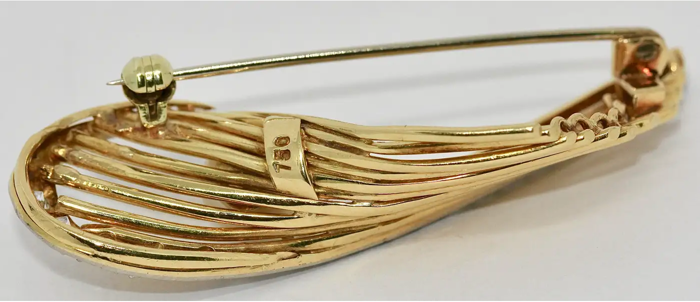 18 Karat Goldbrosche mit Diamanten und Perle