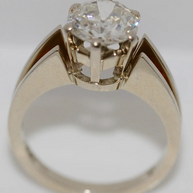 Antiker Damen Ring mit großem Diamant European Old Cut – 18 Karat Gold