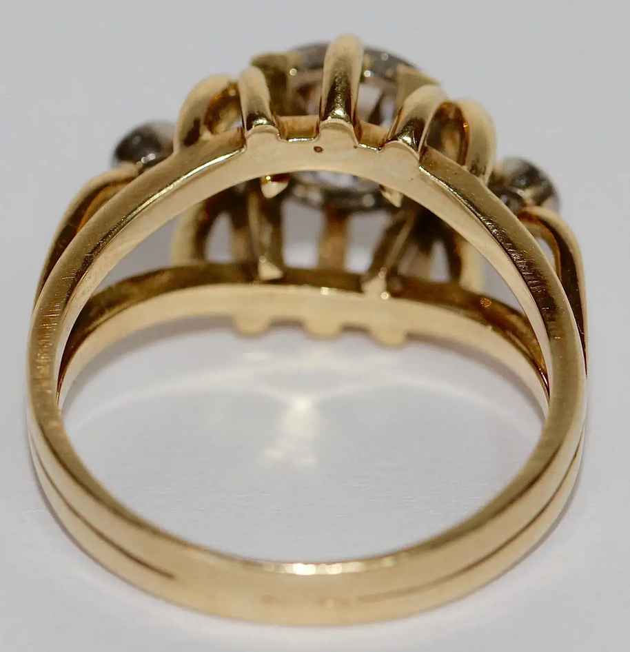 1.5 Karat Diamantring Gelbgold mit zentralem Brillanten