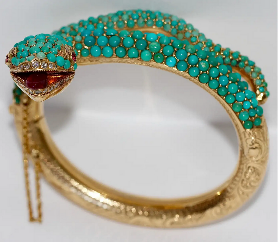 Prächtiger Schlangen-Reif Gelbgold mit Türkisen, Rubinen und Diamanten – um 1900