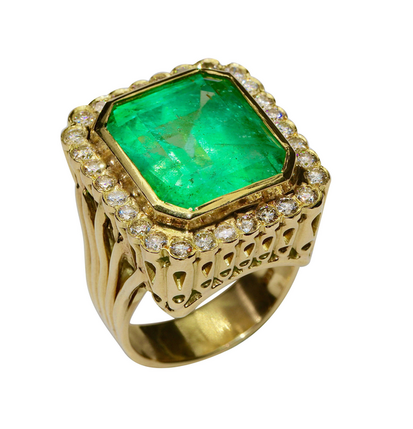 Monumentaler Smaragd-Diamant-Ring Gelbgold