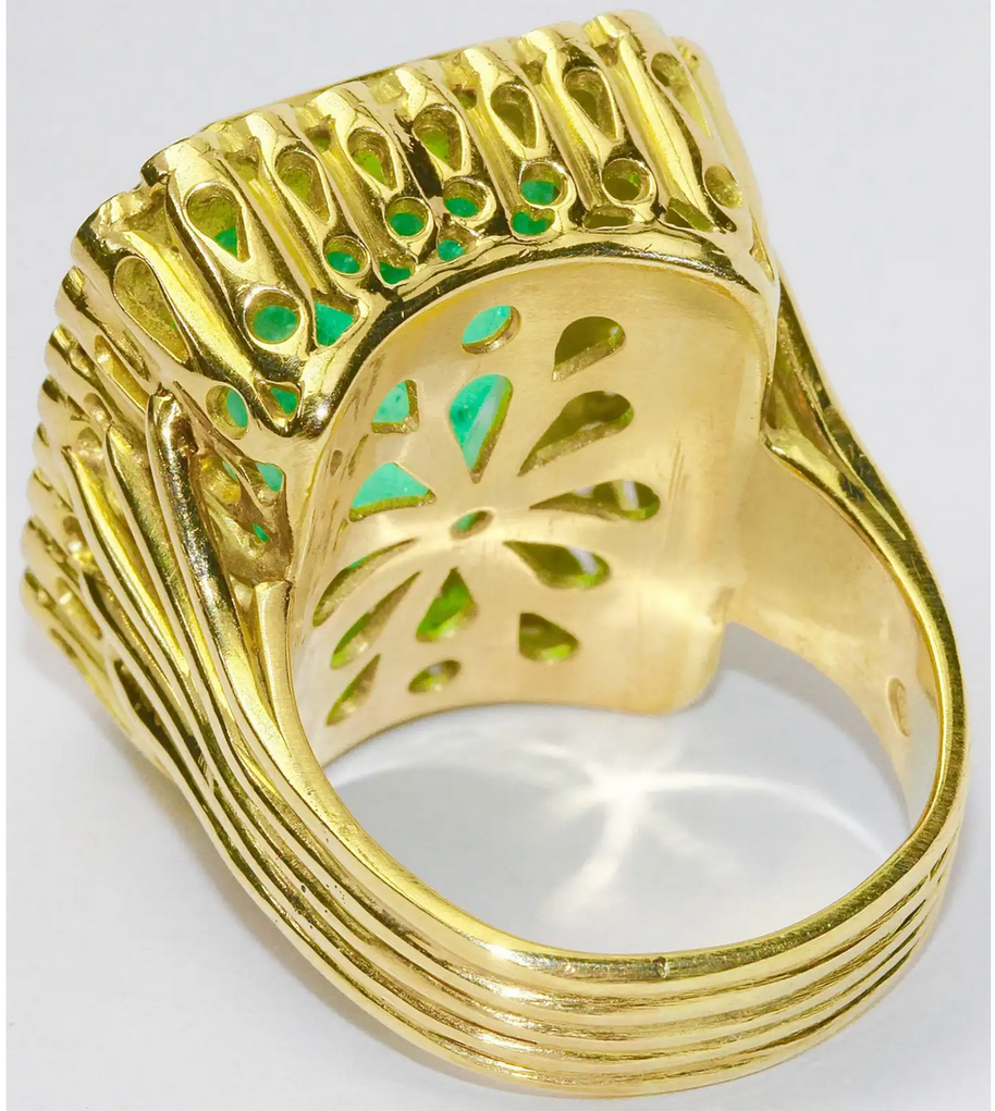 Monumentaler Smaragd-Diamant-Ring Gelbgold