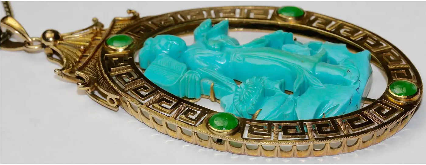 Asiatischer Anhänger Gelbgold mit Türkis und Jade-Cabochons