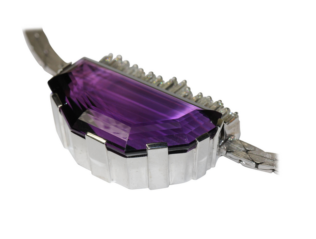 Weißgold Collier mit großem Amethyst und Diamanten