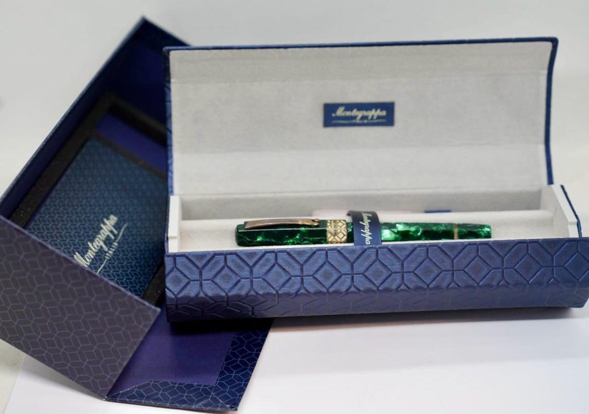 Montegrappa Extra 8 Otto Fountain Pen Malachite ISE8T3CM 