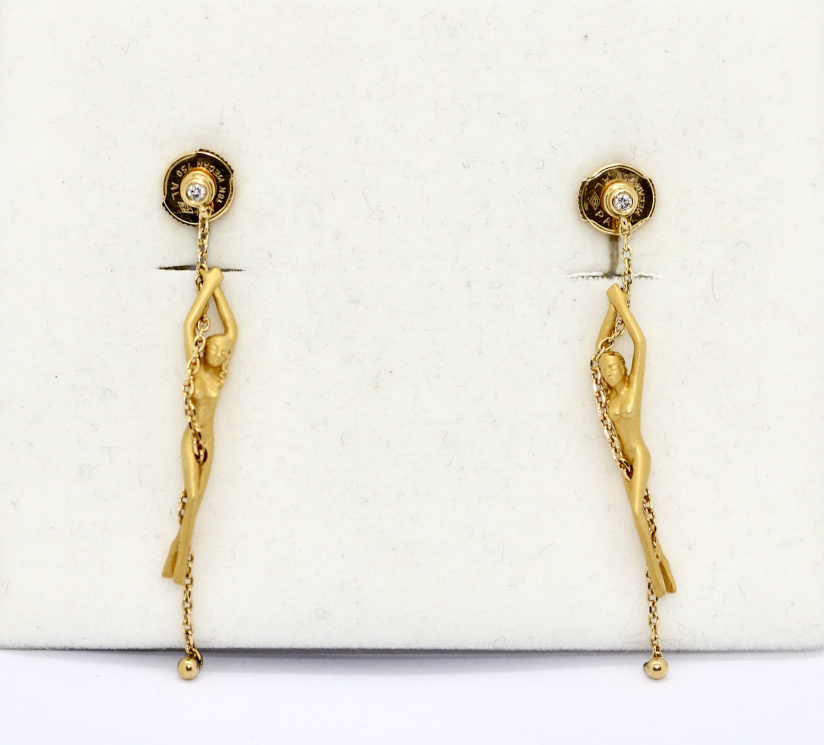 Carrera y Carrera Ohrringe „Nude Woman“ aus 18K Gelbgold mit Diamanten