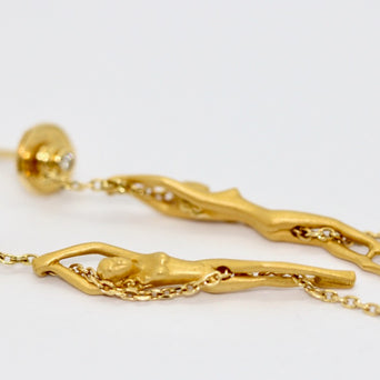 Carrera y Carrera Ohrringe „Nude Woman“ aus 18K Gelbgold mit Diamanten