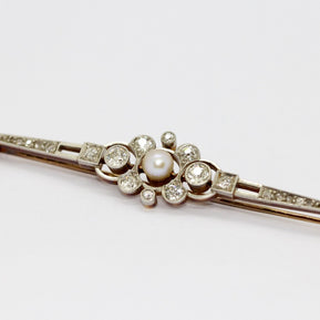Antike Art Déco Brosche aus Gold & Platin mit Diamanten und Perle