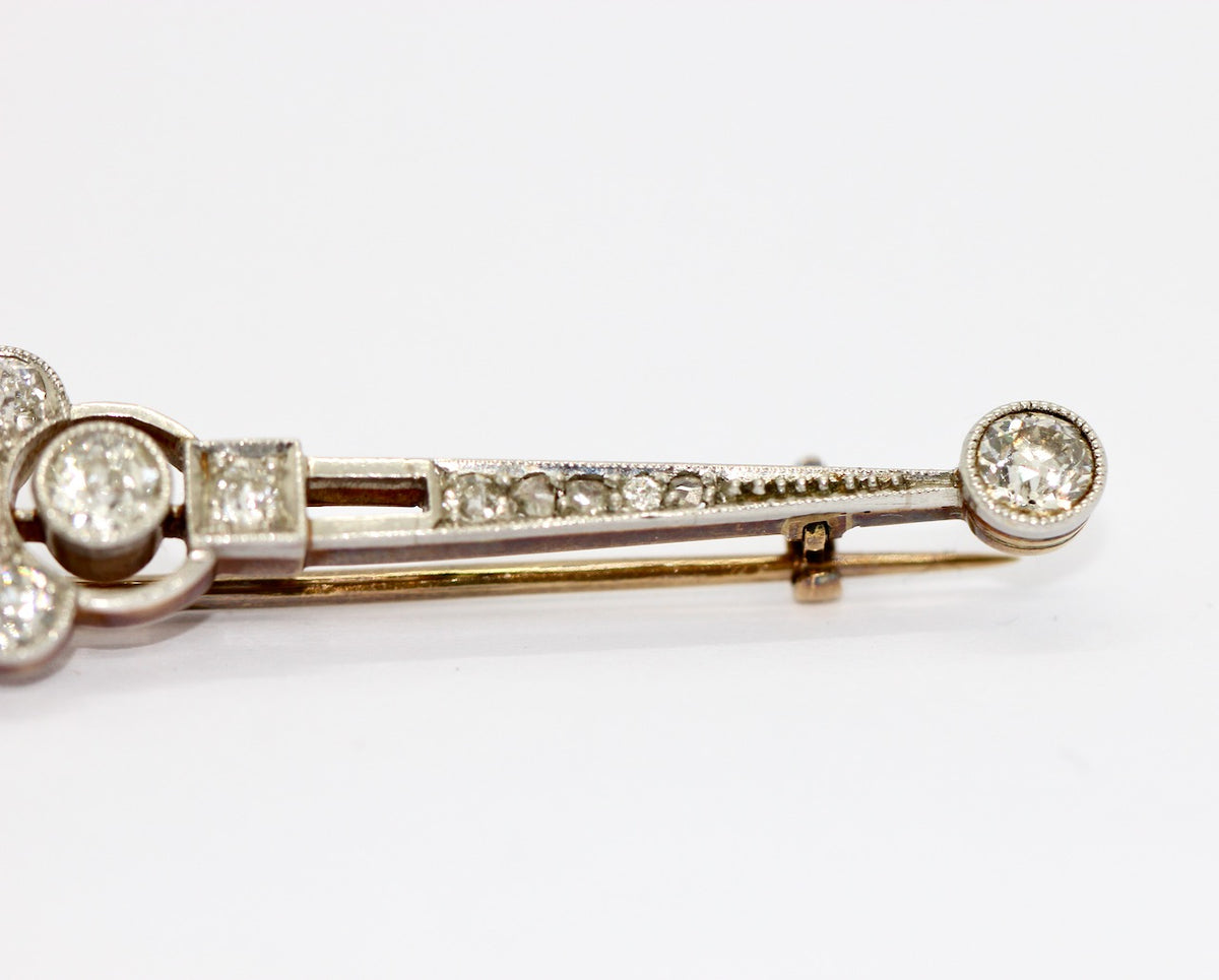 Antike Art Déco Brosche aus Gold & Platin mit Diamanten und Perle