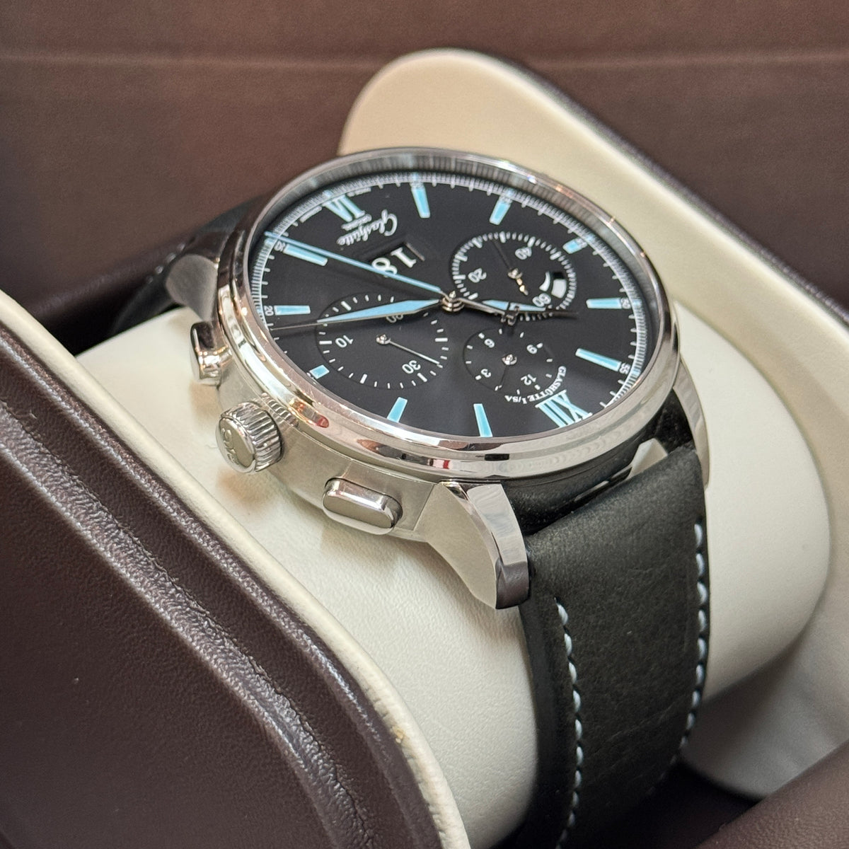 Glashütte Original Senator Chronograph Panoramadatum 1-37-01-03-02-35