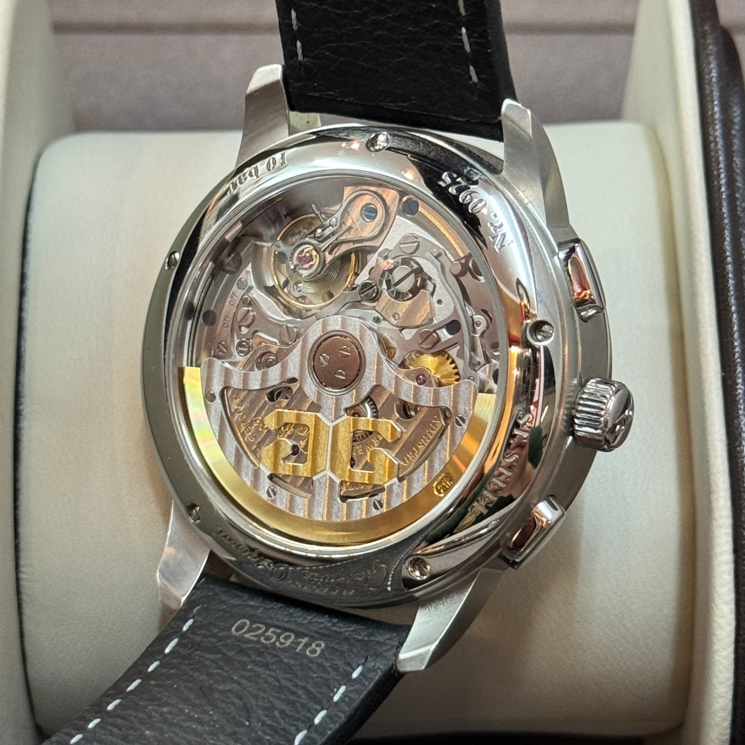 Glashütte Original Senator Chronograph Panoramadatum 1-37-01-03-02-35