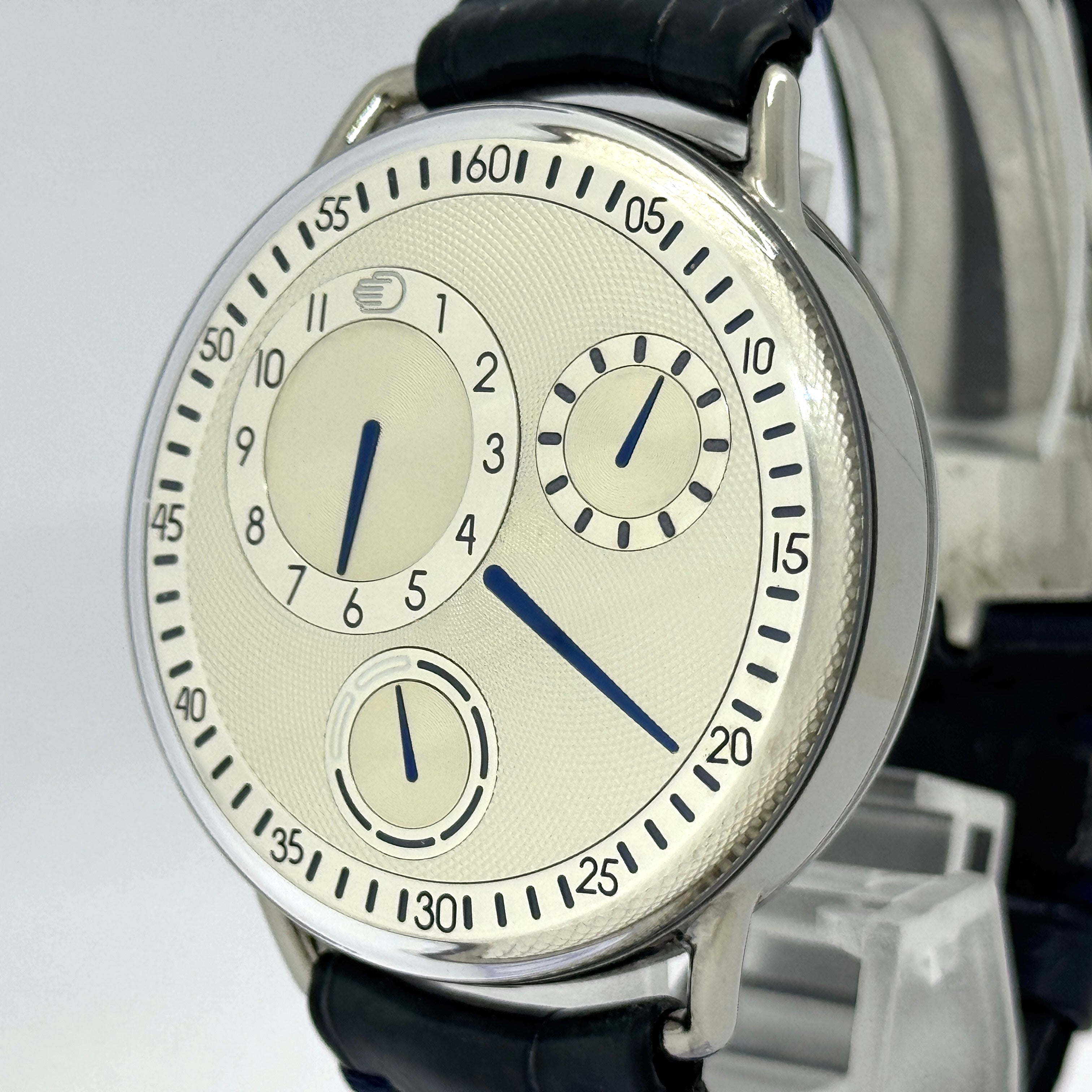 Ressence Type 1 Titanium Type 1G 1.1 Armbanduhr