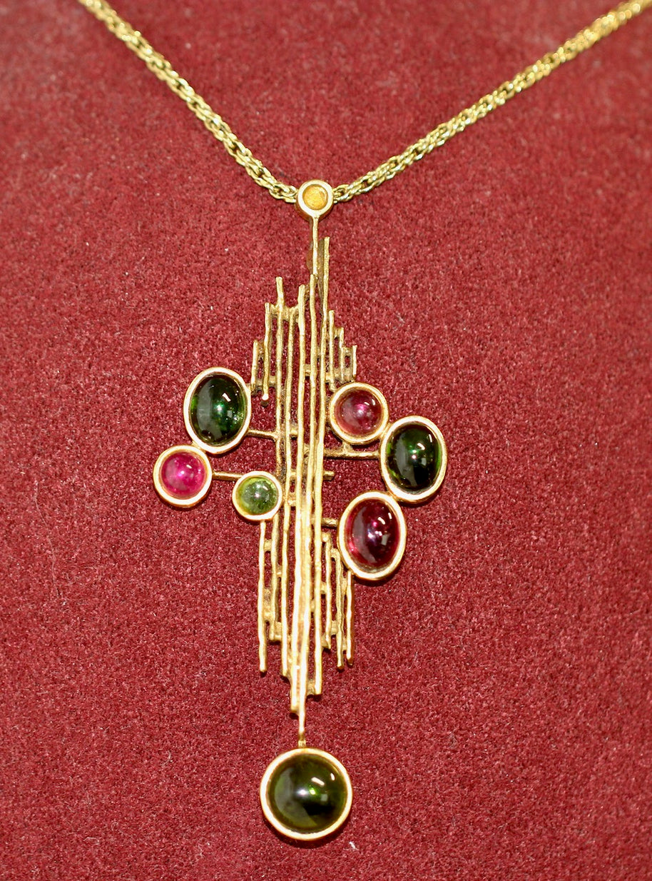 Christian Dior Anhänger mit Kette, Collier von Grosse aus 18K Gelbgold & Edelsteinen