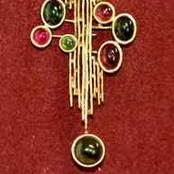 Christian Dior Anhänger mit Kette, Collier von Grosse aus 18K Gelbgold & Edelsteinen