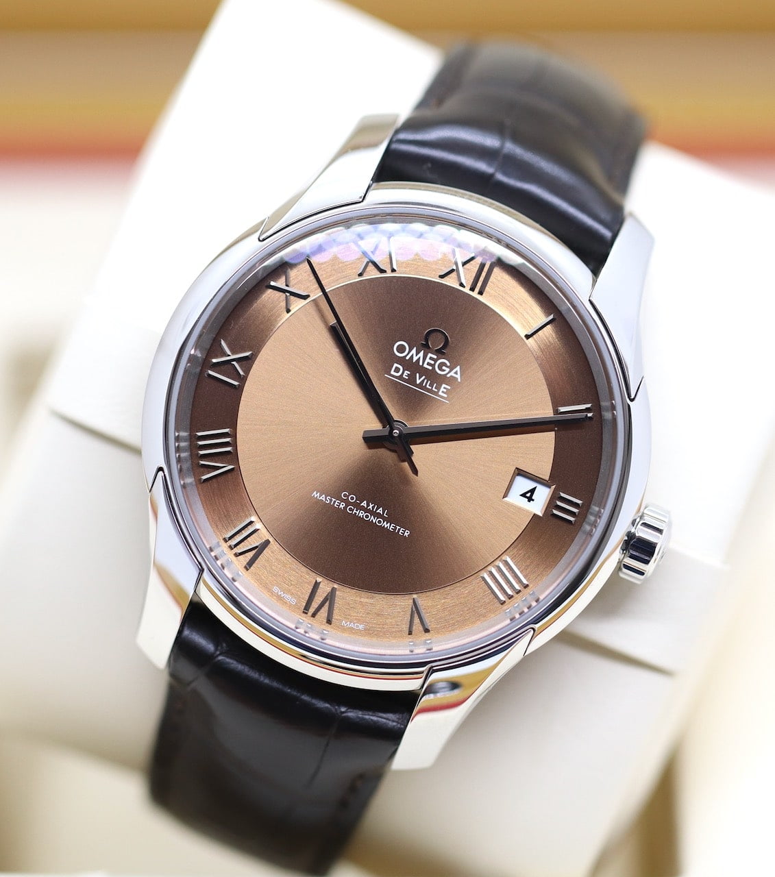 Omega De Ville Hour Vision Co-Axial Master Chronometer 43313412110001