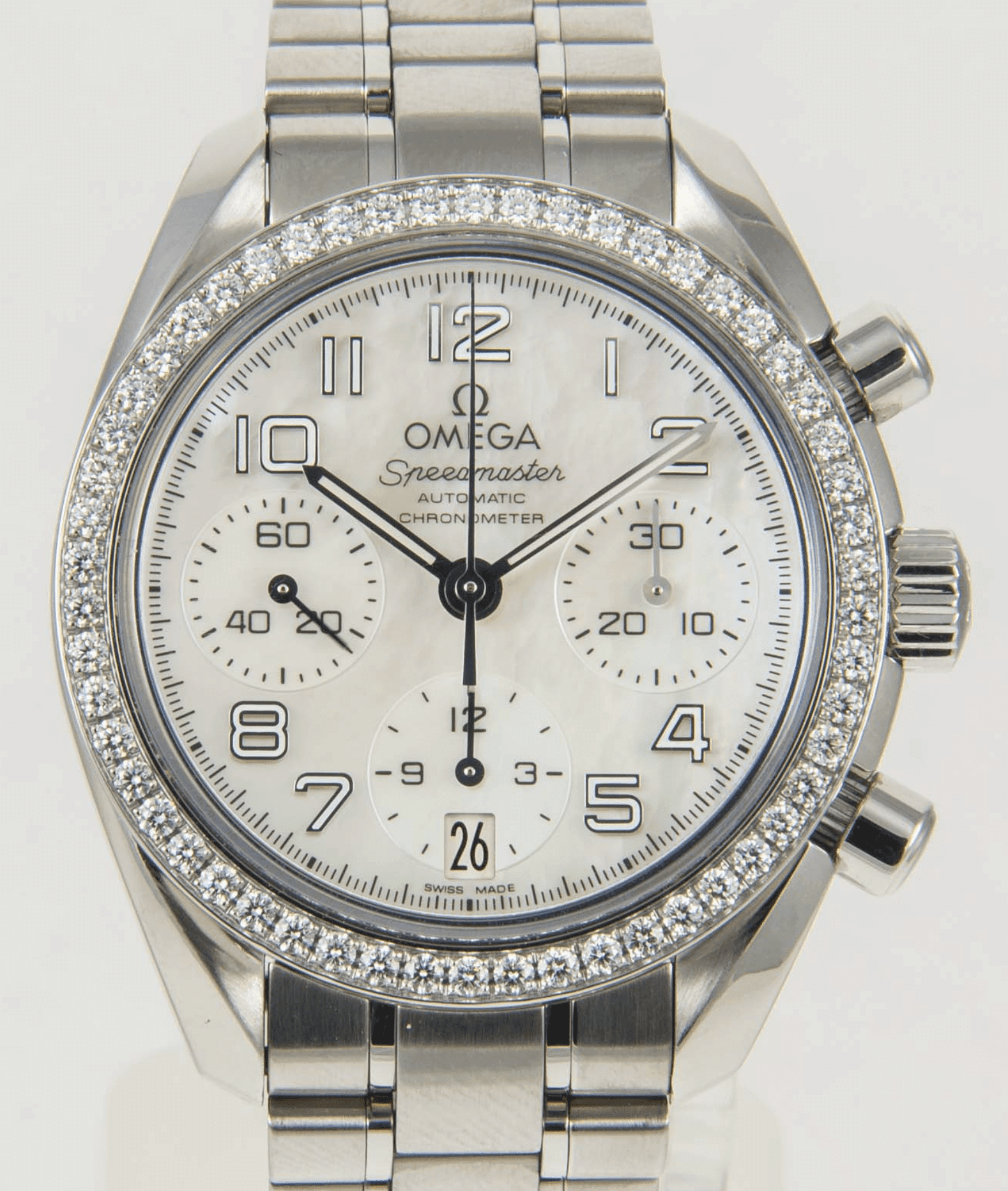 Omega Speedmaster Ladies Damenuhr Diamanten Automatik Perlmutt 324.15.38.40.05.001