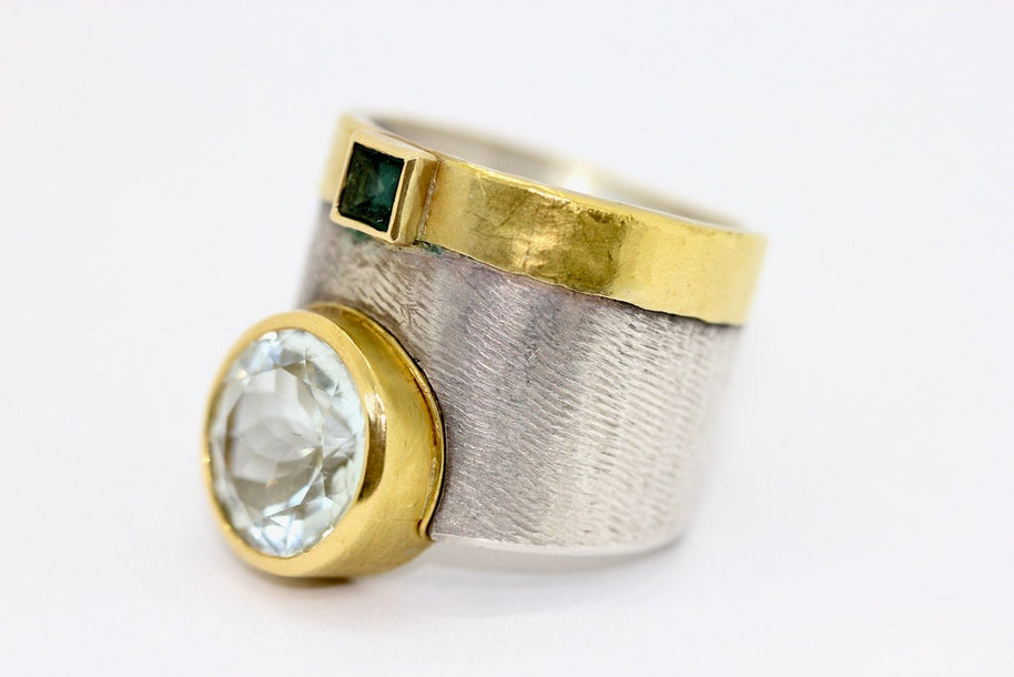 Designer-Ring aus Sterlingsilber und 21,6 Karat Gold mit Aquamarin und Turmalin