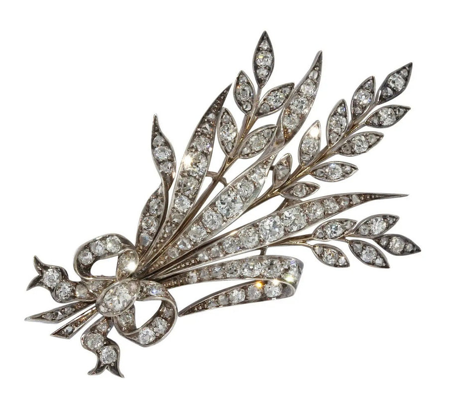 Große, Antike Weißgold Diamant-Brosche als Blumenstrauß mit Schleife