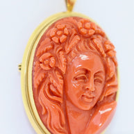 Antike Brosche, Anhänger, Korallen-Kamee, 18 Karat Gold, weibliches Portrait, Kameo, Cameo