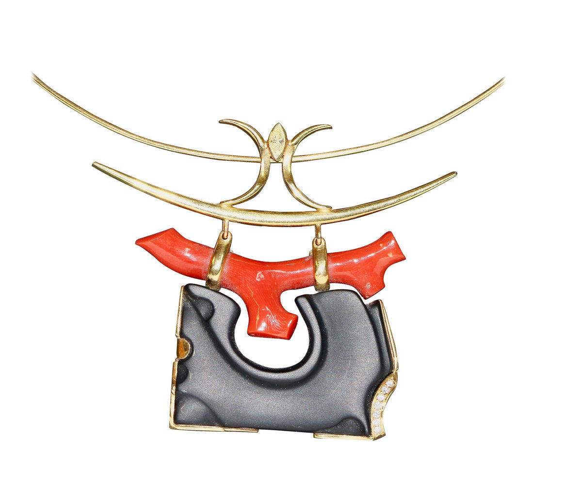 18 Karat Gold Halskette, Collier mit großem Anhänger als japanisches „Torii“, Koralle und Marquise-Diamant,