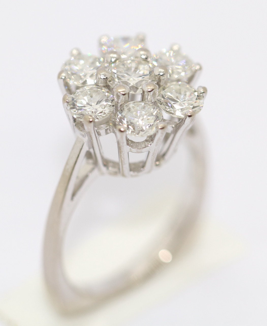 2,2 Karat Diamant Solitär Ring, 18 Karat Weißgold