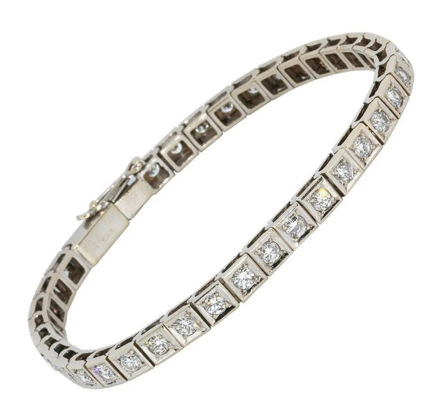 18 Karat Weißgold Tennisarmband, besetzt mit 38 runden weißen Diamanten
