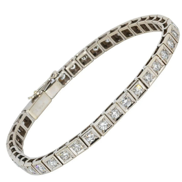18 Karat Weißgold Tennisarmband, besetzt mit 38 runden weißen Diamanten
